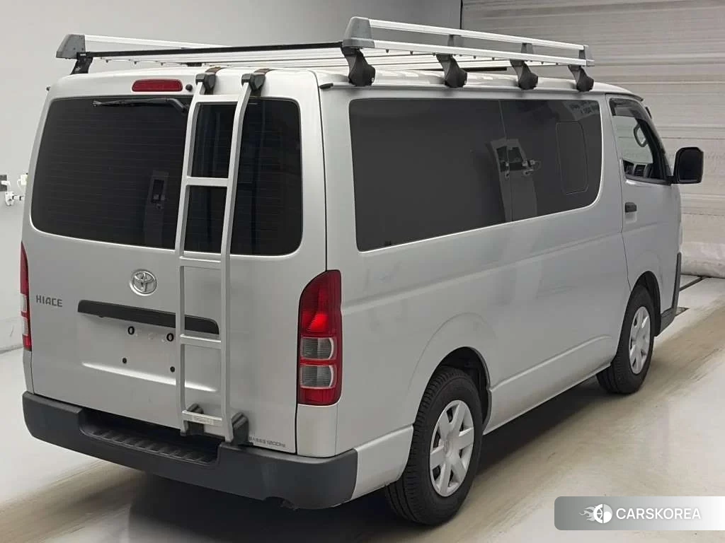 Toyota HiAce Van 2021 из Японии, фото 3