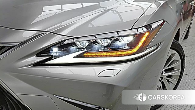 Lexus ES300h 7th generation id 5013137 из Кореи 13