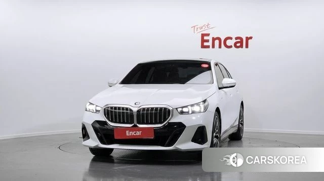 BMW 5 Series (G60) id 5046238 из Кореи 23