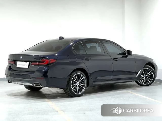 BMW 5 series 2023 Синий из Китая, фото 6