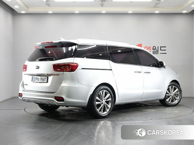 Kia The New Carnival id 4952951 из Кореи 8