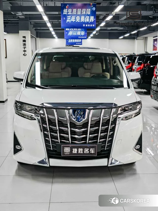 Toyota Alphard 2022 Белый из Китая, фото 3