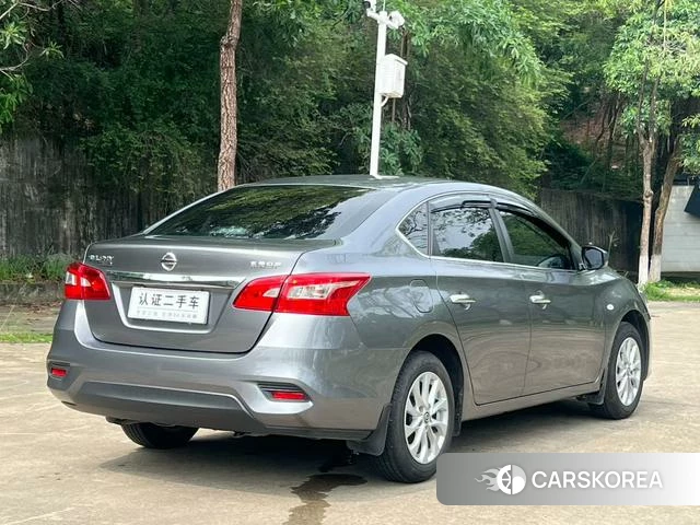 Nissan Sylphy 2024 Темно-серый из Китая, фото 3