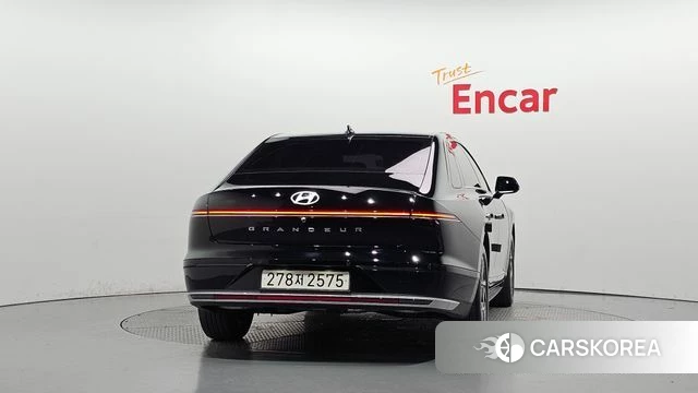 Hyundai Grandeur (GN7) id 5020892 из Кореи 23