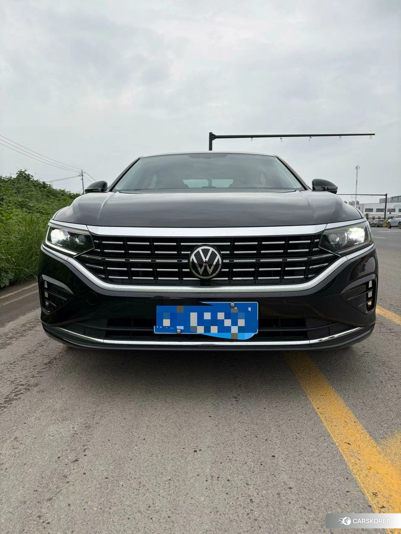Volkswagen Passat 2022 Черный из Китая, фото 3