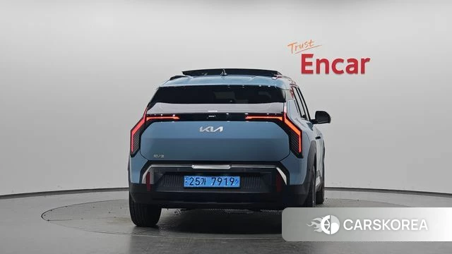 Kia EV3 id 4853724 из Кореи 23