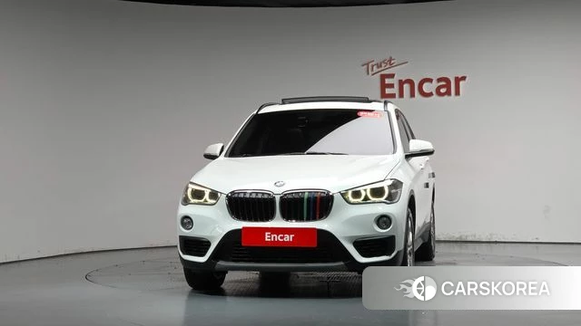 BMW X1 (F48) id 5018640 из Кореи 23