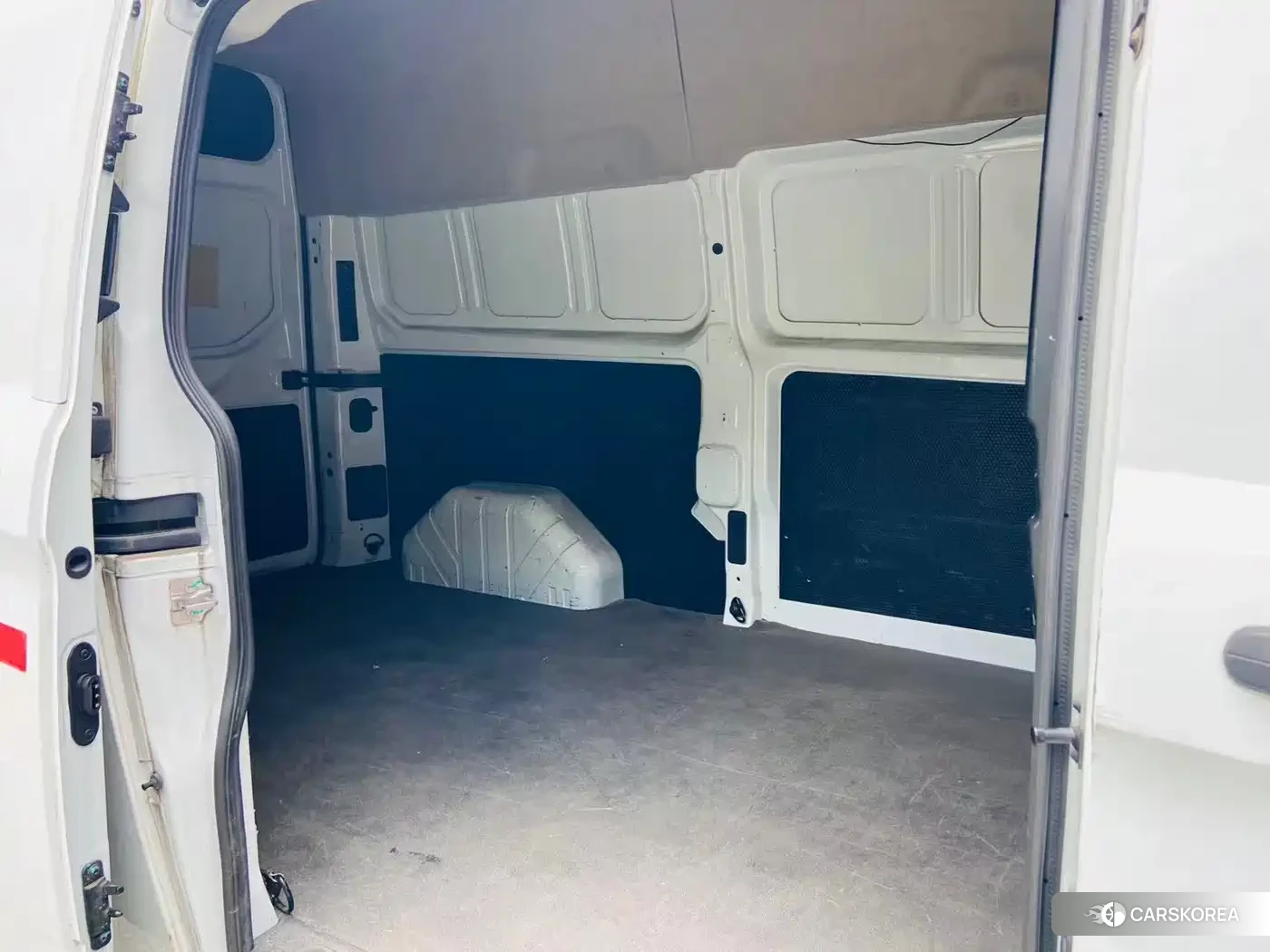 Ford Transit 2022 Белый из Китая, фото 3
