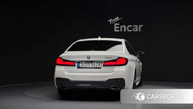 BMW 5 Series (G30) id 5033479 из Кореи 23