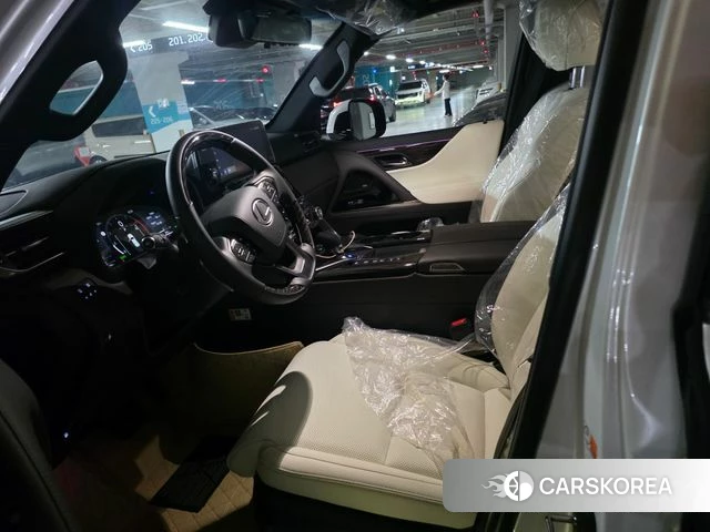 Lexus LX 4th Generation 2026 Белый из Кореи, фото 3