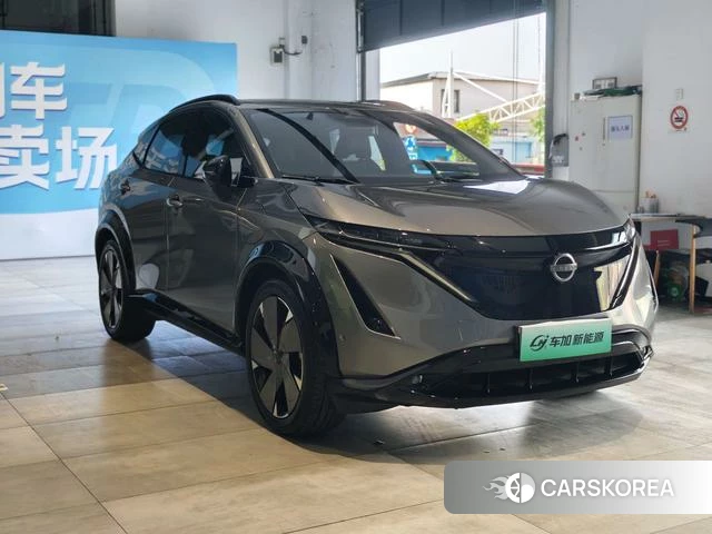 Nissan Ariya 2023 Серебристо-серый из Китая, фото 3
