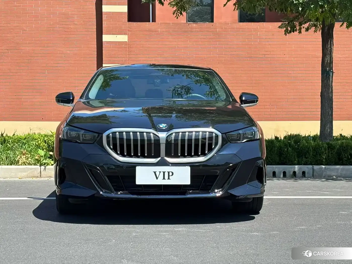 BMW 5 series 2025 Черный из Китая, фото 3
