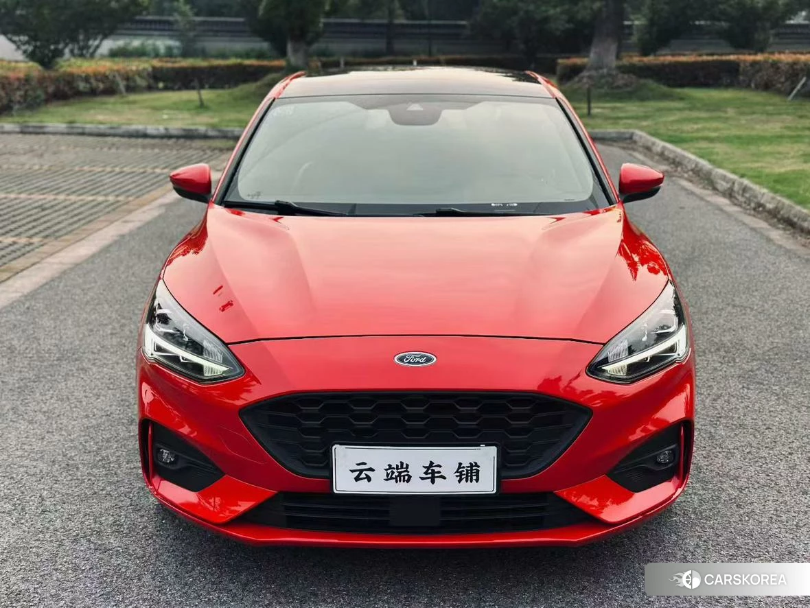Ford Focus 2020 Красный из Китая, фото 3