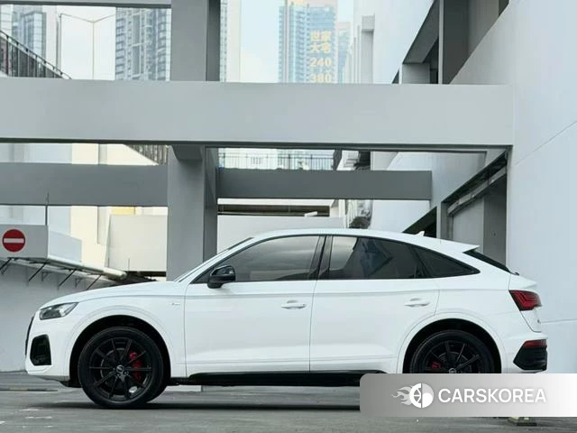 Audi Q5L 2022 Белый из Китая, фото 3