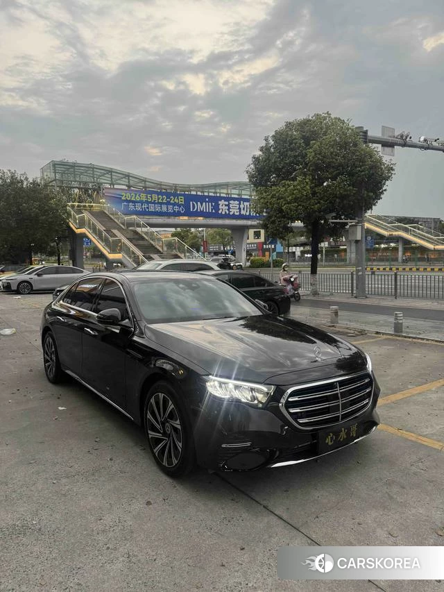 Mercedes-Benz E-Class 2026 Черный из Китая, фото 3