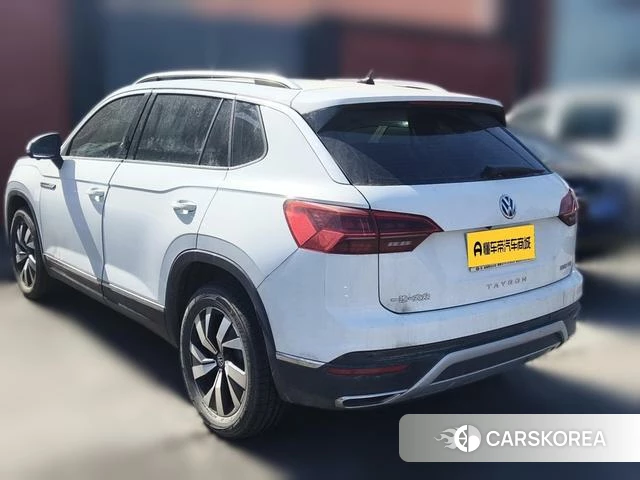 Volkswagen Tayron 2021 Белый из Китая, фото 3