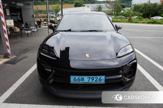 Porsche Makan EV id 4757107 из Кореи 13