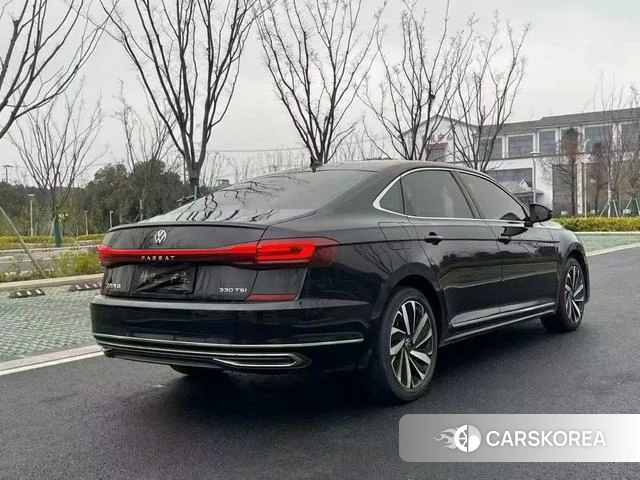 Volkswagen Passat 2022 Черный из Китая, фото 3