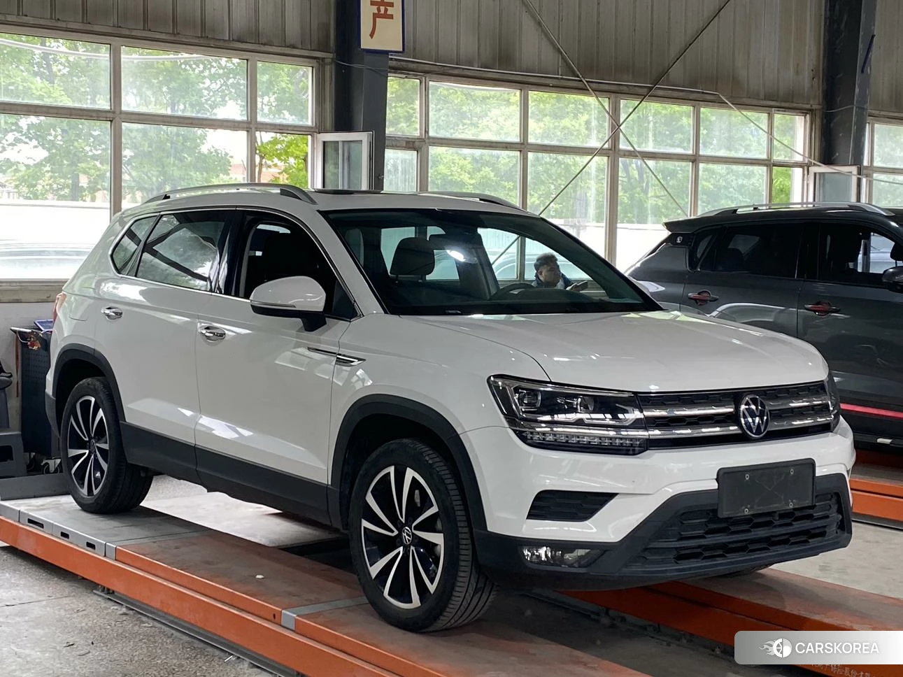 Volkswagen Tharu 2020 Белый из Китая, фото 3