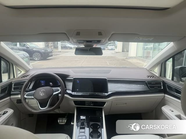 Volkswagen Viloran 2023 Желтый из Китая, фото 3