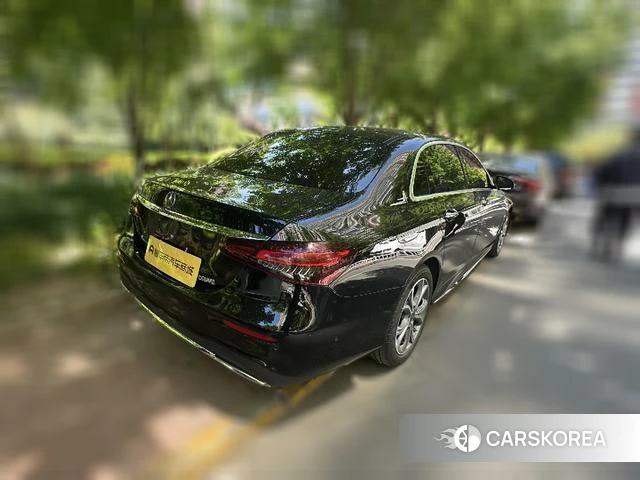 Mercedes-Benz E-Class 2021 Черный из Китая, фото 3