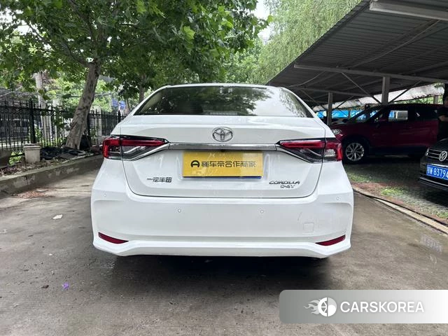Toyota Corolla 2023 Белый из Китая, фото 6