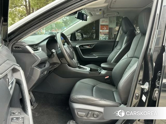 Toyota Wildlander 2021 Черный из Китая, фото 4