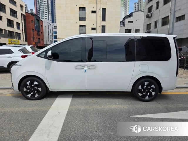 Hyundai The New Staria 2026 Черный из Кореи, фото 6