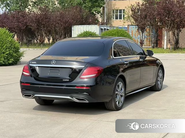 Mercedes-Benz E-Class 2020 Черный из Китая, фото 3