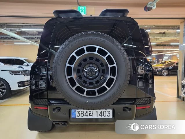 Land Rover Defender (L663) 2026 Черный из Кореи, фото 3