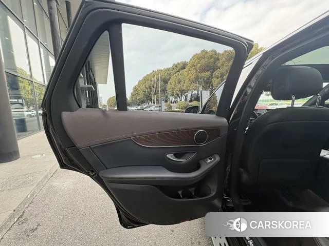 Mercedes-Benz GLC 2021 Черный из Китая, фото 5