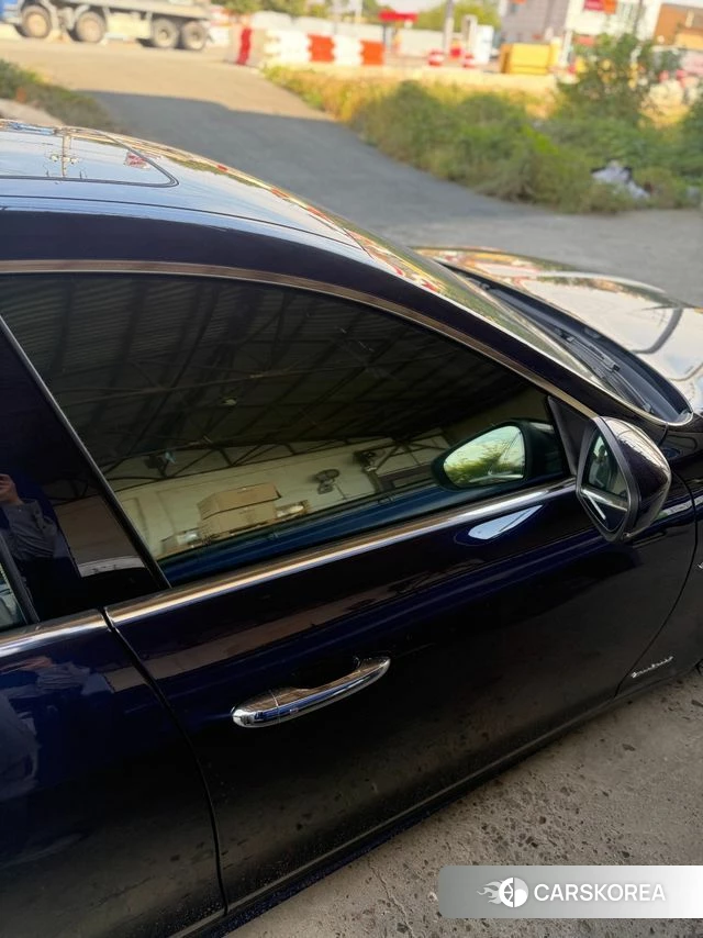 Maserati Quattroporte id 5004606 из Кореи 13