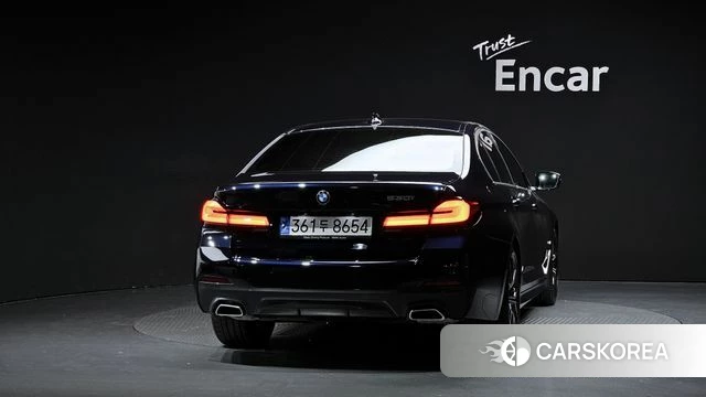 BMW 5 Series (G30) id 4951112 из Кореи 23