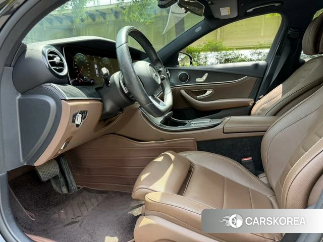Mercedes-Benz E-Class 2021 Черный из Китая, фото 3
