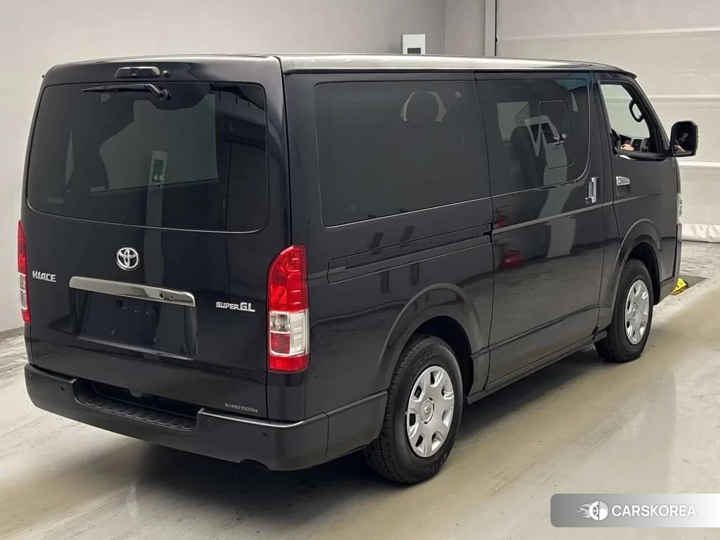Toyota HiAce Van 2021 из Японии, фото 3