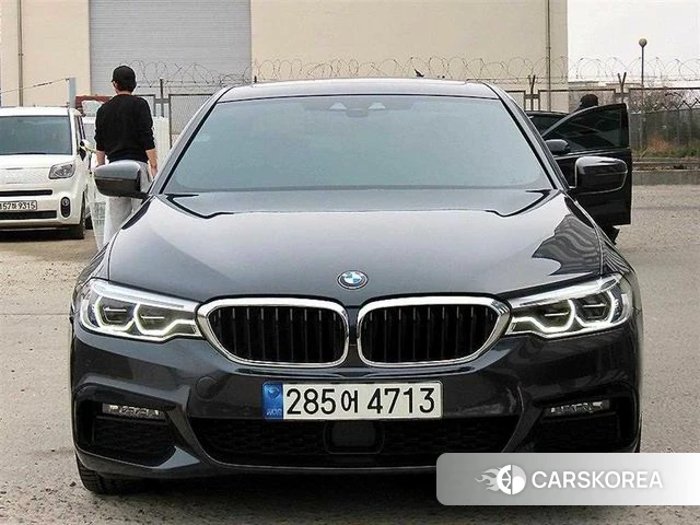 BMW 5 Series (G30) id 4982460 из Кореи 13