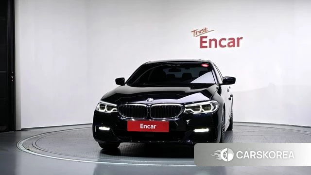 BMW 5 Series (G30) id 5023552 из Кореи 13