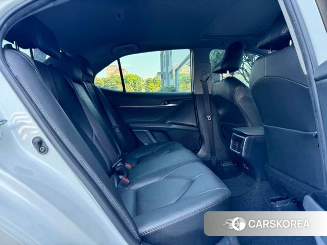 Toyota Camry 2021 Белый из Китая, фото 5