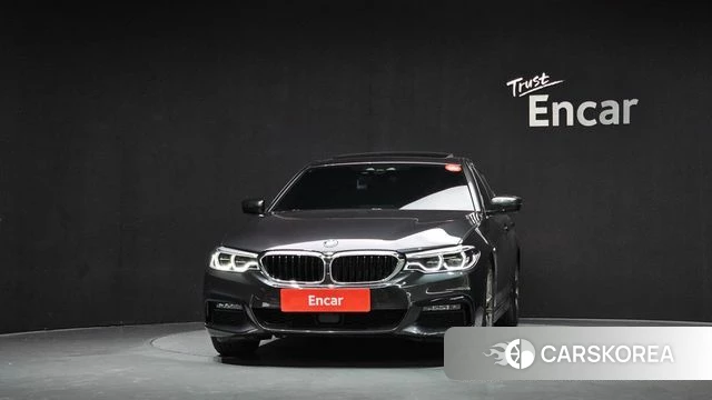 BMW 5 Series (G30) id 4943445 из Кореи 13