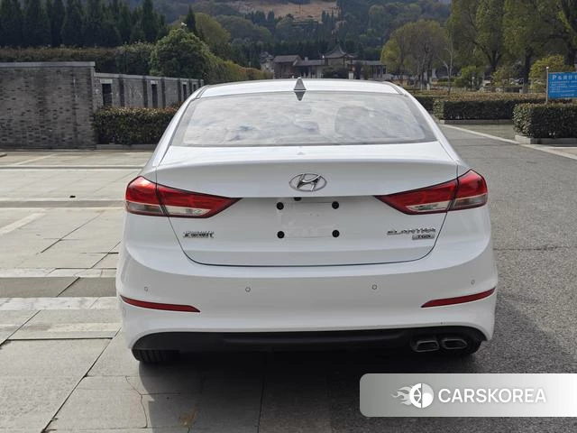 Hyundai Elantra 2020 Белый из Китая, фото 4