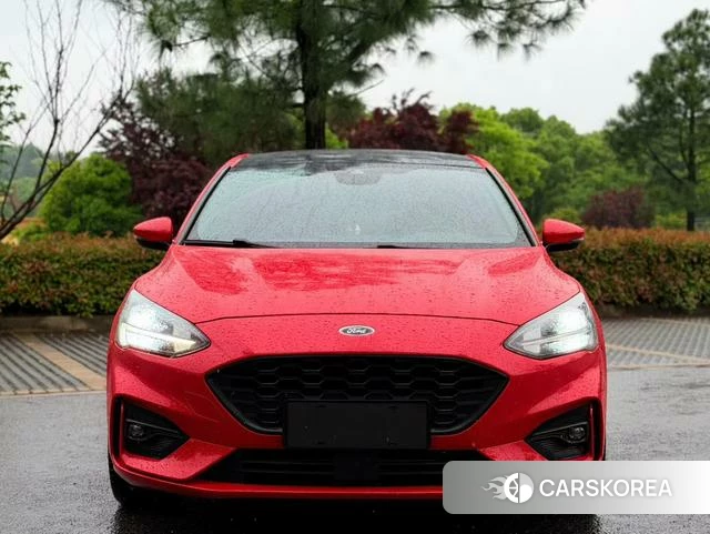 Ford Focus 2021 Красный из Китая, фото 3