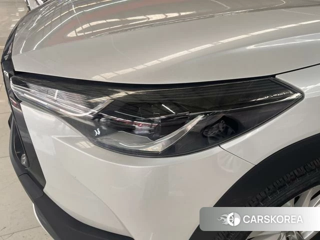 Toyota Corolla 2023 Белый из Китая, фото 5