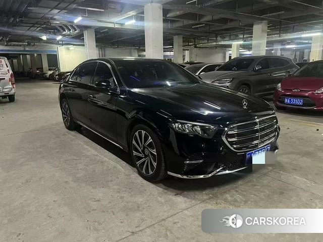 Mercedes-Benz E-Class 2025 Черный из Китая, фото 3