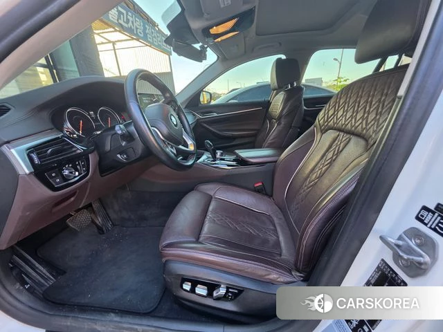 BMW 5 Series (G30) id 4988421 из Кореи 7