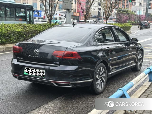 Volkswagen Magotan 2023 Черный из Китая, фото 3