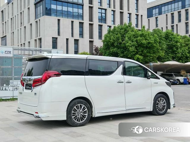 Toyota Alphard 2021 Белый из Китая, фото 5