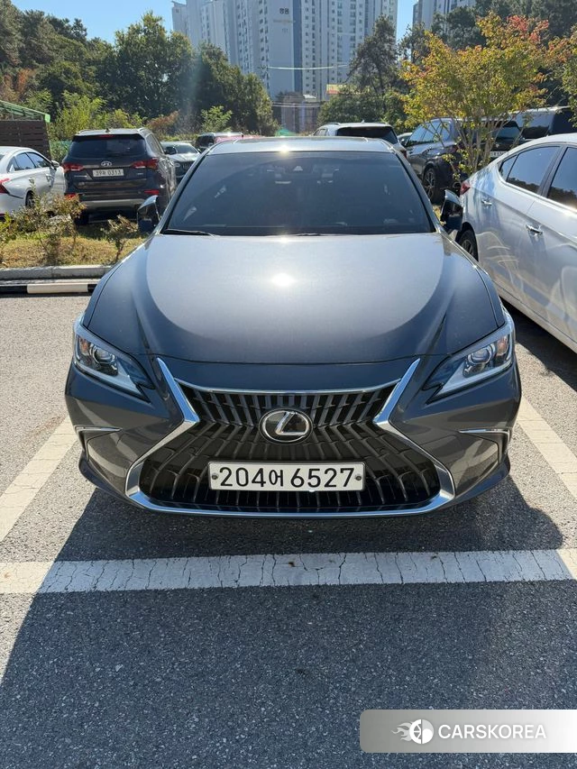 Lexus ES300h 7th generation 2023 Серый из Кореи, фото 3