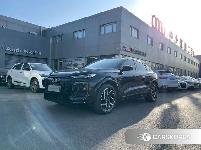 Audi Q6L 2025 Черный из Китая, фото 4