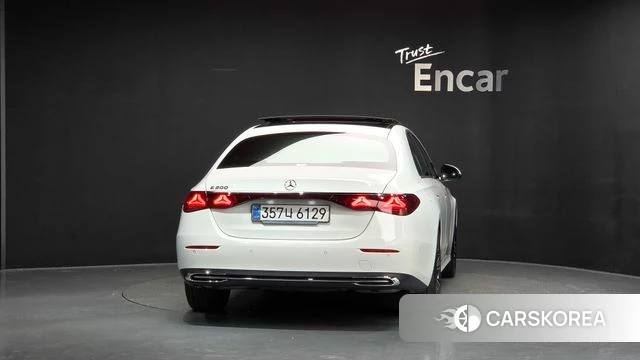 Mercedes-Benz E-Class W214 id 4941125 из Кореи 23