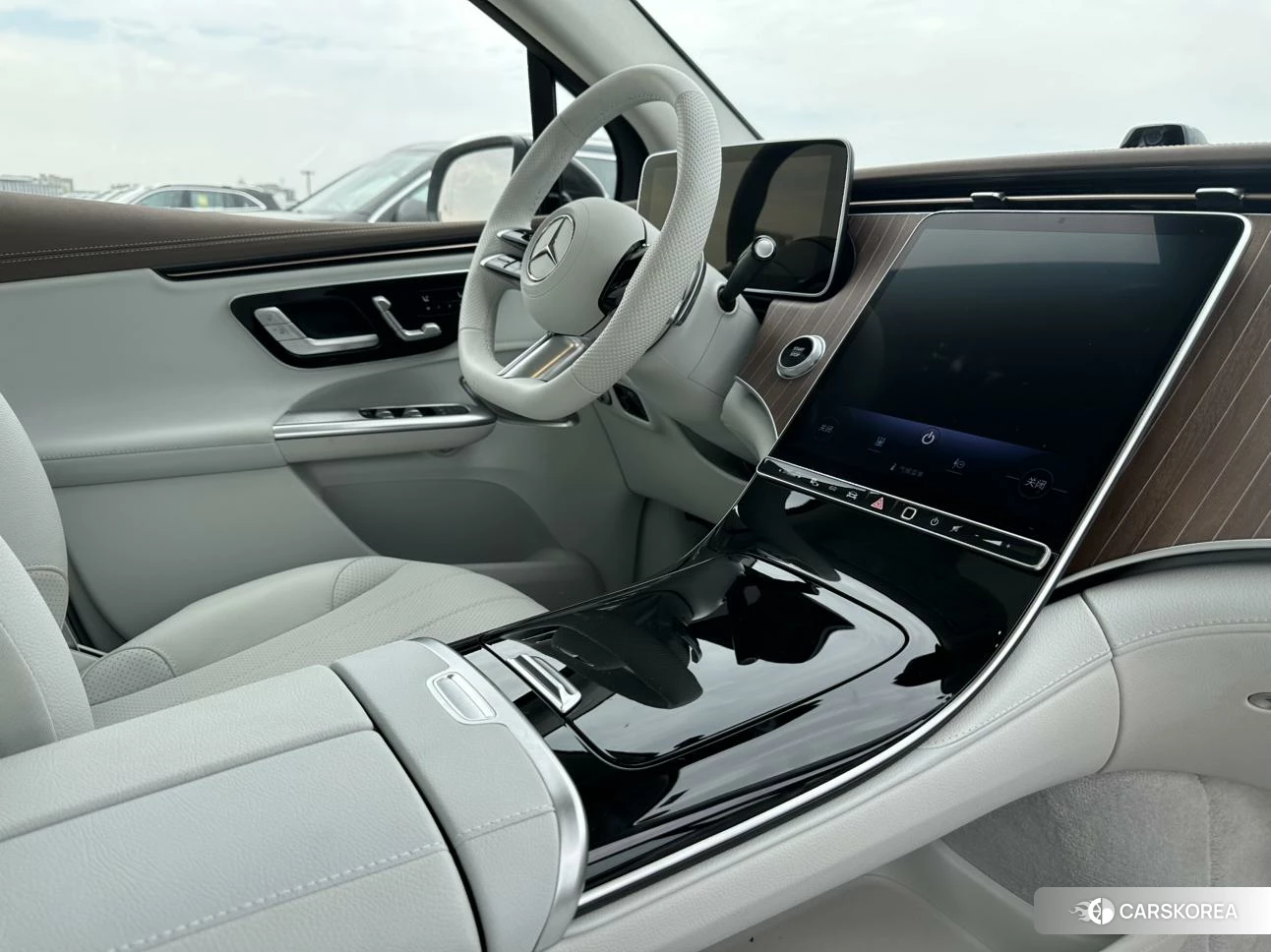 Mercedes-Benz EQE 2024 Черный из Китая, фото 3